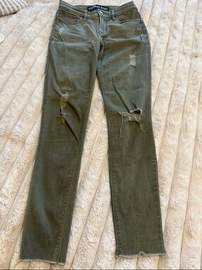 Express Women’s Skinny Jeans in Olive Green Distressed